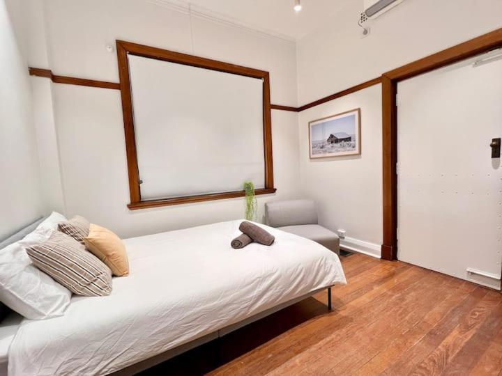 Charming Central Unit In Authentic Building Sydney Bagian luar foto